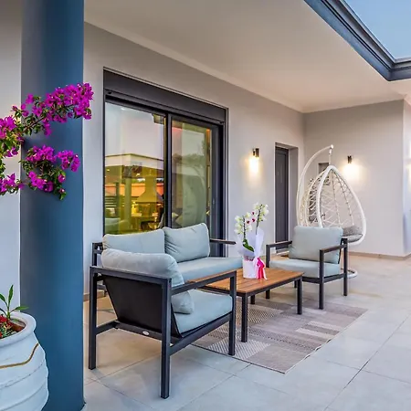 Marilena Apartment *